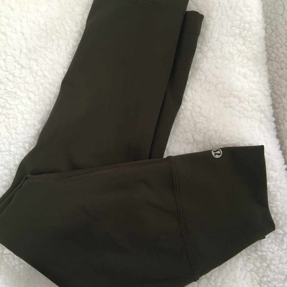Olive green Lulu lemon cropped running leggings